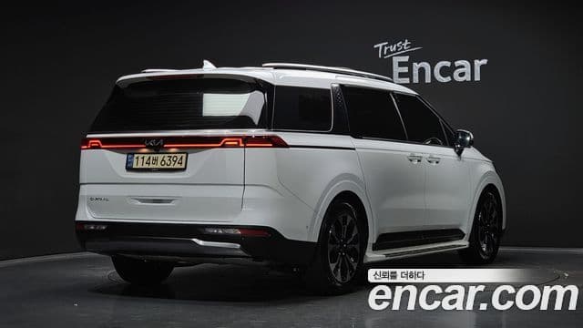 Kia Carnival 2022 — Фото 2/20