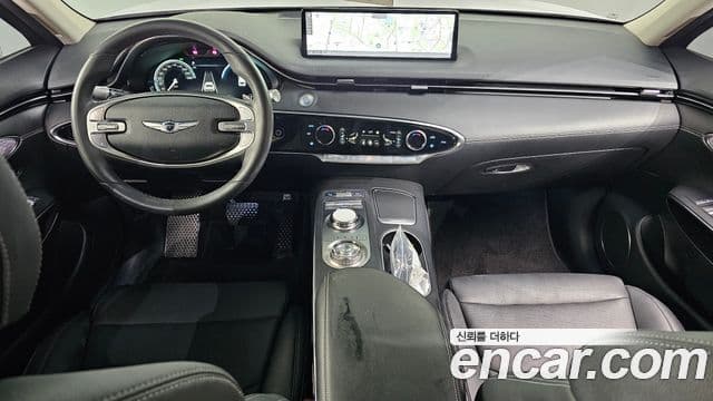 Genesis GV70 2021 — Photo 28/31