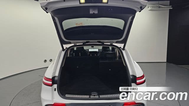 Genesis GV70 2021 — Photo 2/31