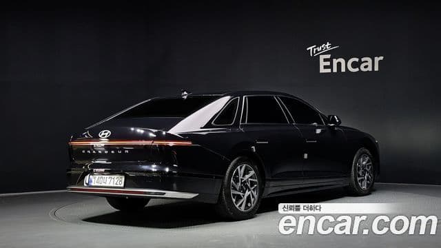 Hyundai Grandeur 2023 — Şəkil 2/20