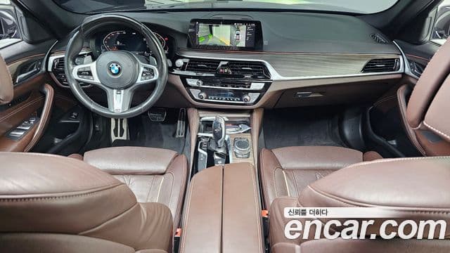 BMW 5 Series 2020 — Şəkil 10/20