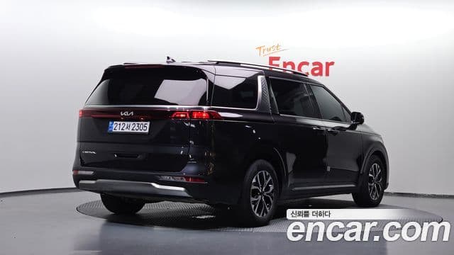 Kia Carnival 2021 — Фото 2/20