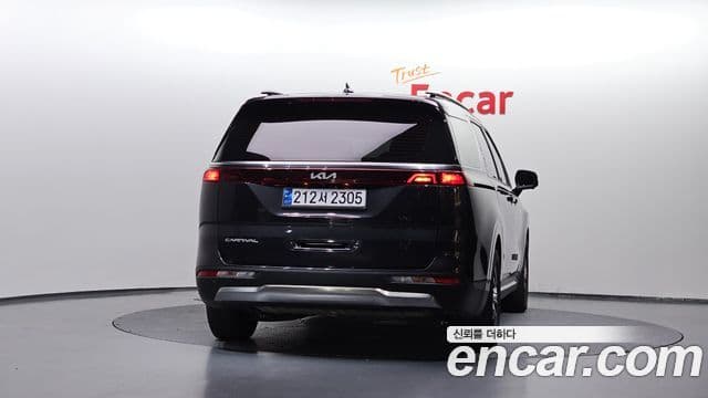 Kia Carnival 2021 — Фото 4/20