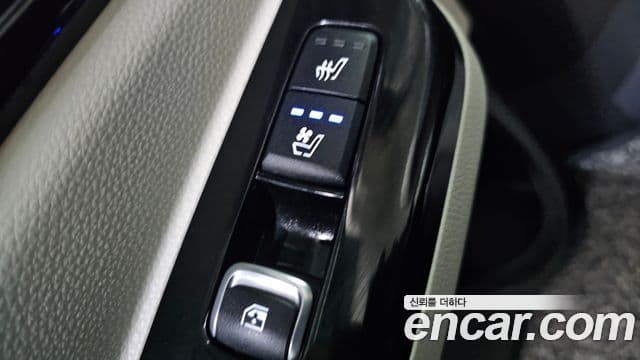 Kia Carnival 2021 — Фото 18/20