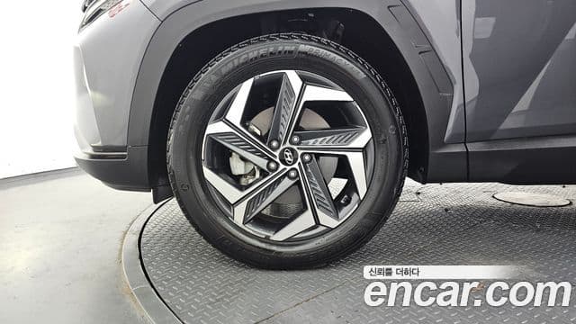 Hyundai The New Tucson 2022 — Фото 4/20