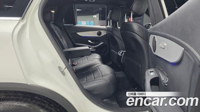 Mercedes-Benz GLC-Class 2021 — ფოტო 10/20