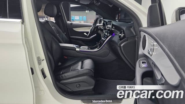 Mercedes-Benz GLC-Class 2021 — ფოტო 11/20
