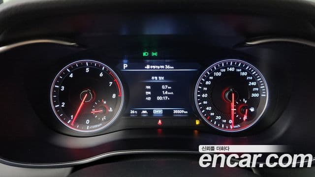 Genesis G70 2019 — ფოტო 8/20