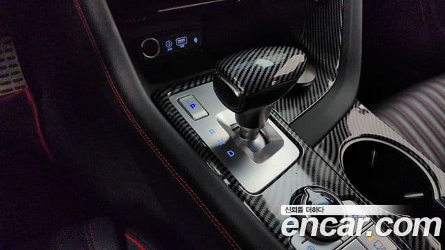 Genesis G70 2019 — ფოტო 9/20