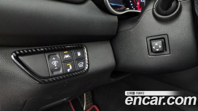 Genesis G70 2019 — ფოტო 16/20