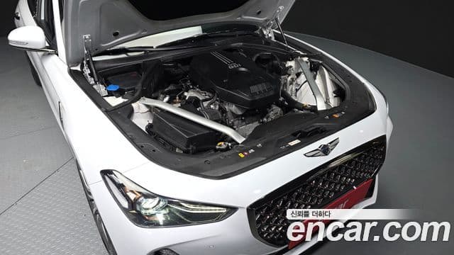 Genesis G70 2018 — Şəkil 31/32