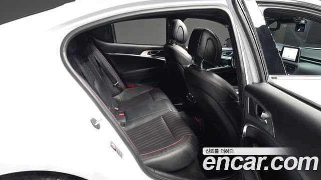 Genesis G70 2018 — Şəkil 8/32