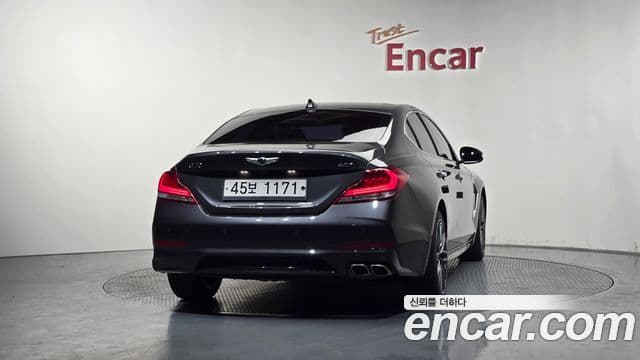Genesis G70 2018 — ფოტო 4/20