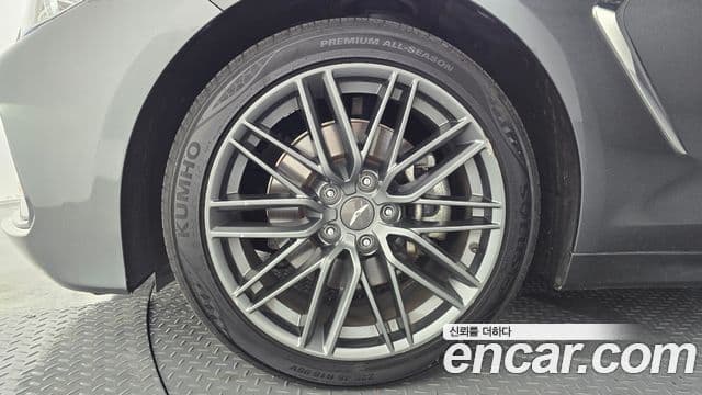 Genesis G70 2018 — ფოტო 5/20