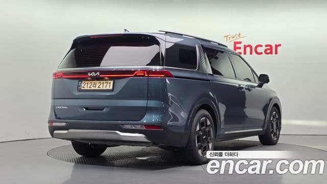 Kia Carnival 2022 — Фото 2/20