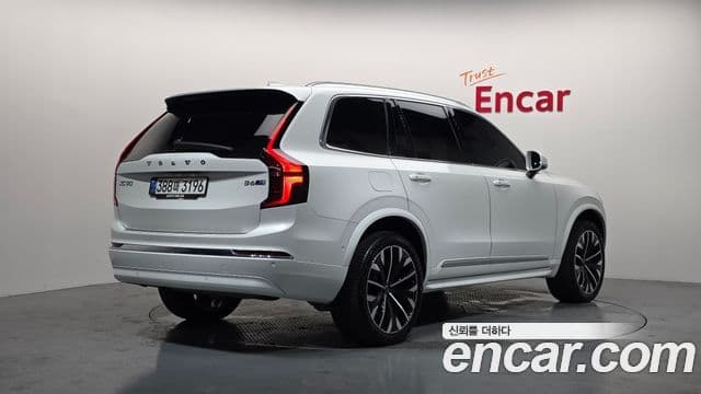 Volvo XC90 2025 — Şəkil 25/35