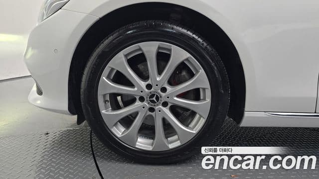 Mercedes-Benz E-Class 2019 — Şəkil 5/20