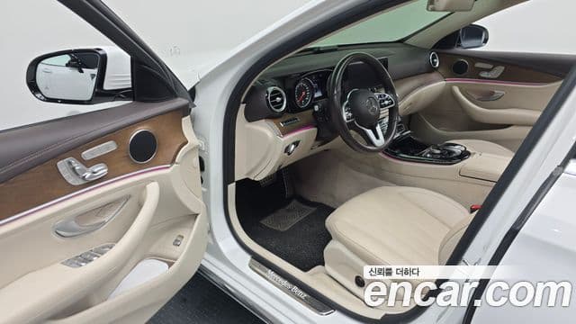 Mercedes-Benz E-Class 2019 — Şəkil 10/20