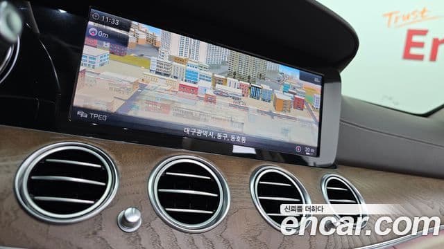 Mercedes-Benz E-Class 2019 — Şəkil 13/20