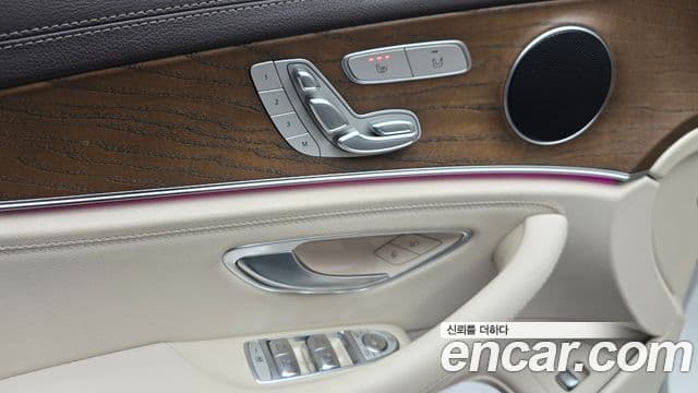Mercedes-Benz E-Class 2019 — Şəkil 15/20