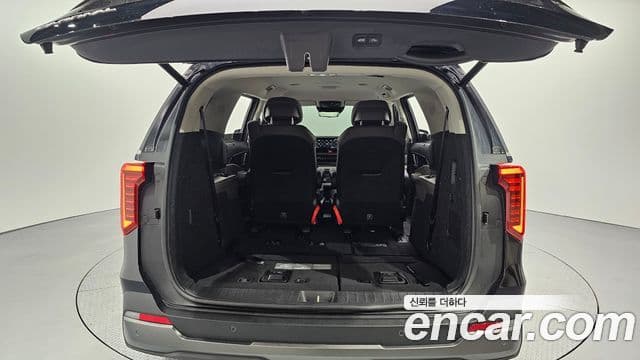 Kia Carnival 2024 — Фото 20/20