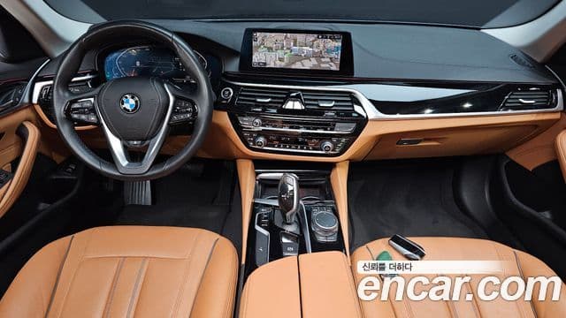 BMW 5 Series 2020 — фото 7 из 20