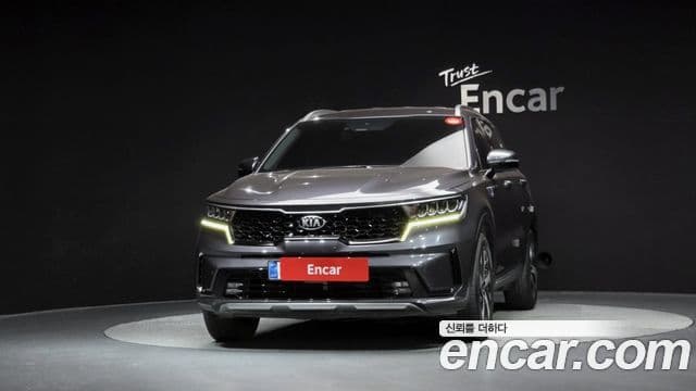 Kia Sorento 2021 — ფოტო 2/20