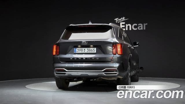 Kia Sorento 2021 — ფოტო 3/20