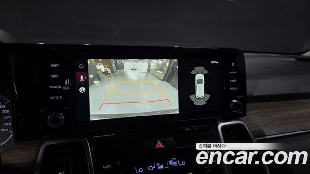 Kia Sorento 2021 — ფოტო 15/20
