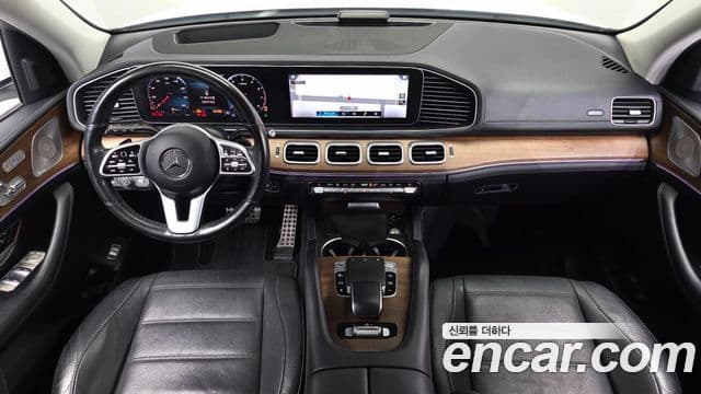 Mercedes-Benz GLE-Class 2019 — Şəkil 7/20
