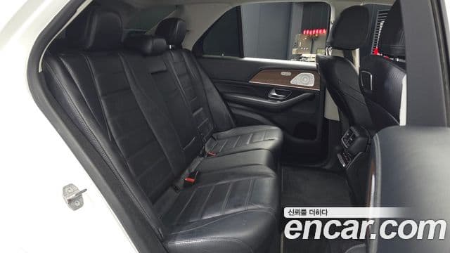 Mercedes-Benz GLE-Class 2019 — Şəkil 11/20
