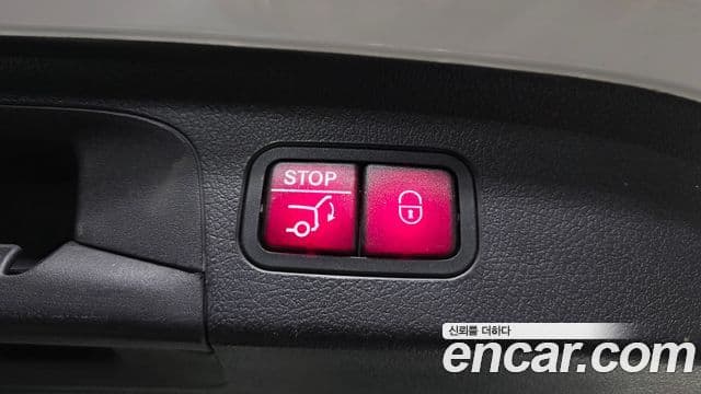 Mercedes-Benz GLE-Class 2019 — Photo 14/31