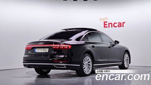 Audi A8 2021 — Şəkil 2/20