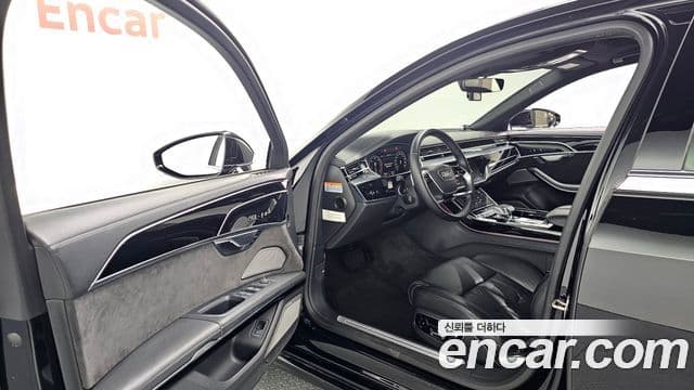 Audi A8 2021 — Şəkil 10/20