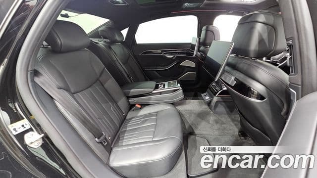 Audi A8 2021 — Şəkil 11/20