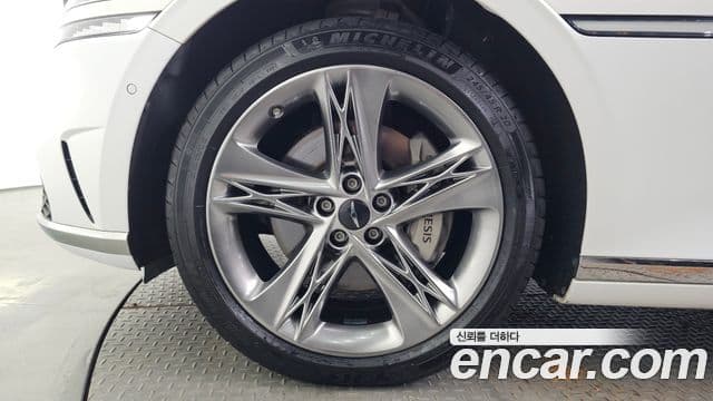 Genesis G90 2022 — ფოტო 5/20