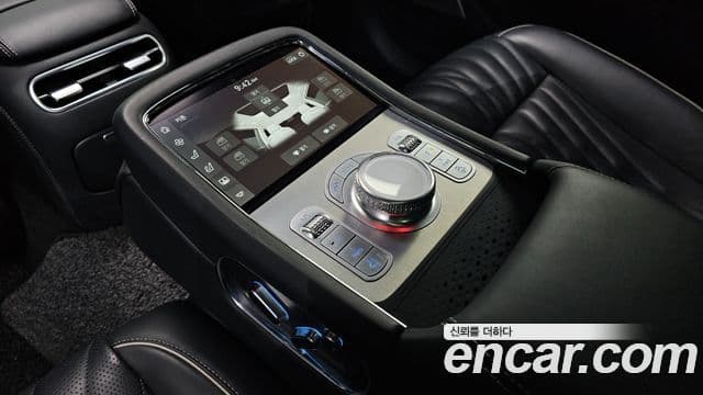 Genesis G90 2022 — ფოტო 18/20