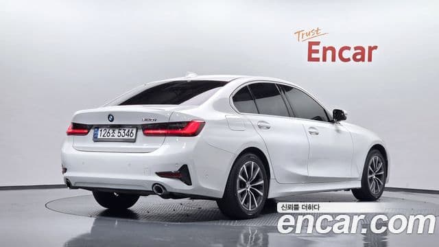 BMW 3 Series 2020 — ფოტო 2/20