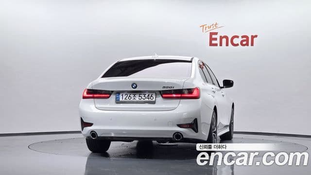BMW 3 Series 2020 — ფოტო 4/20