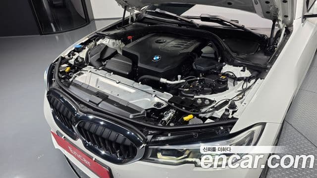BMW 3 Series 2020 — ფოტო 6/20