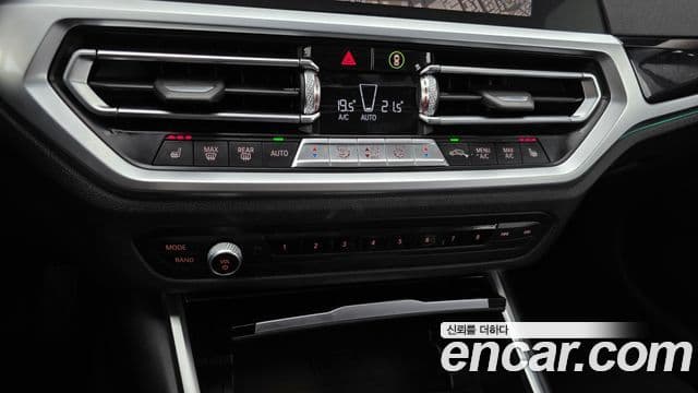 BMW 3 Series 2020 — ფოტო 17/20