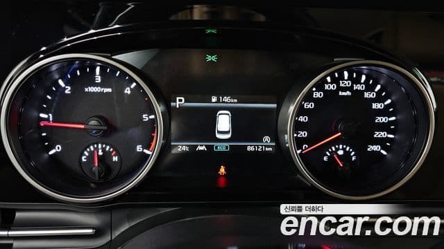Kia Carnival 2022 — Şəkil 8/20