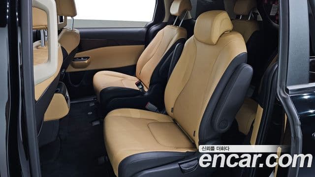 Kia Carnival 2022 — Şəkil 11/20