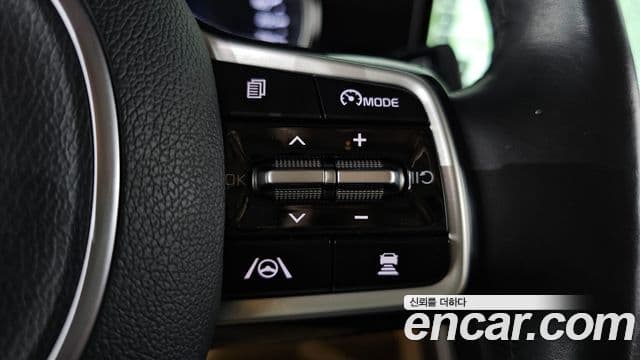Kia Carnival 2022 — Şəkil 16/20
