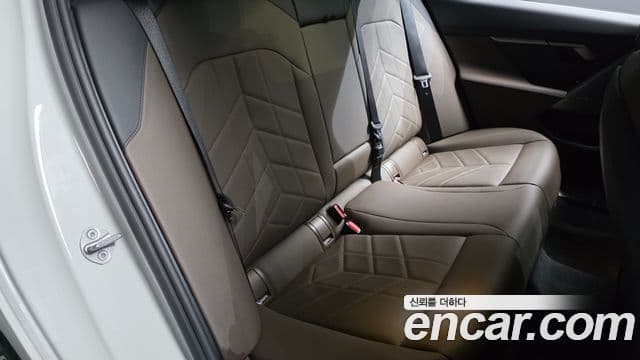 BMW 5 Series 2025 — Фото 11/20