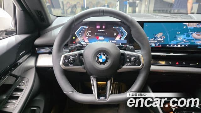 BMW 5 Series 2025 — Фото 13/20