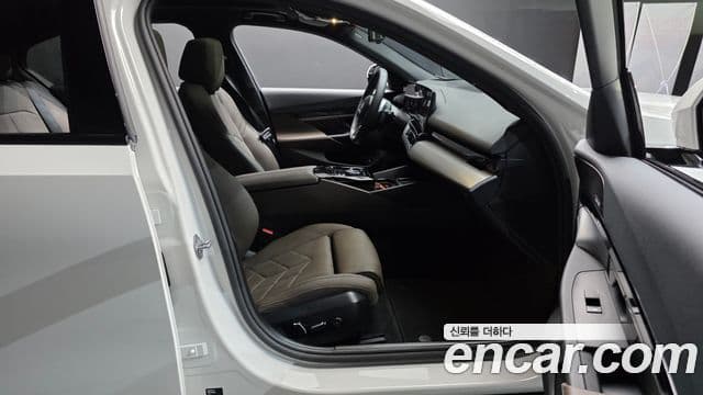 BMW 5 Series 2025 — Şəkil 2/30