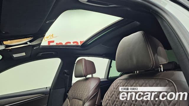 BMW 5 Series 2020 — Şəkil 19/20
