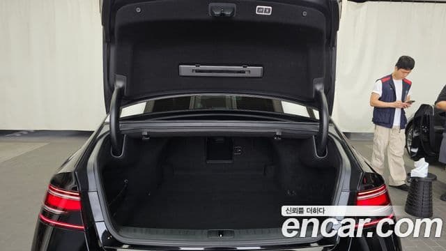 Genesis G90 2022 — фото 20 из 20