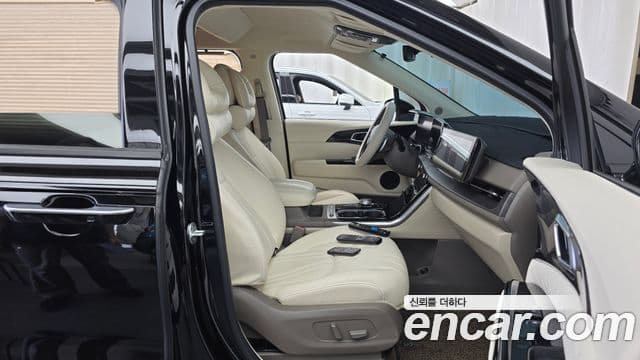 Kia Carnival 2021 — Şəkil 25/42